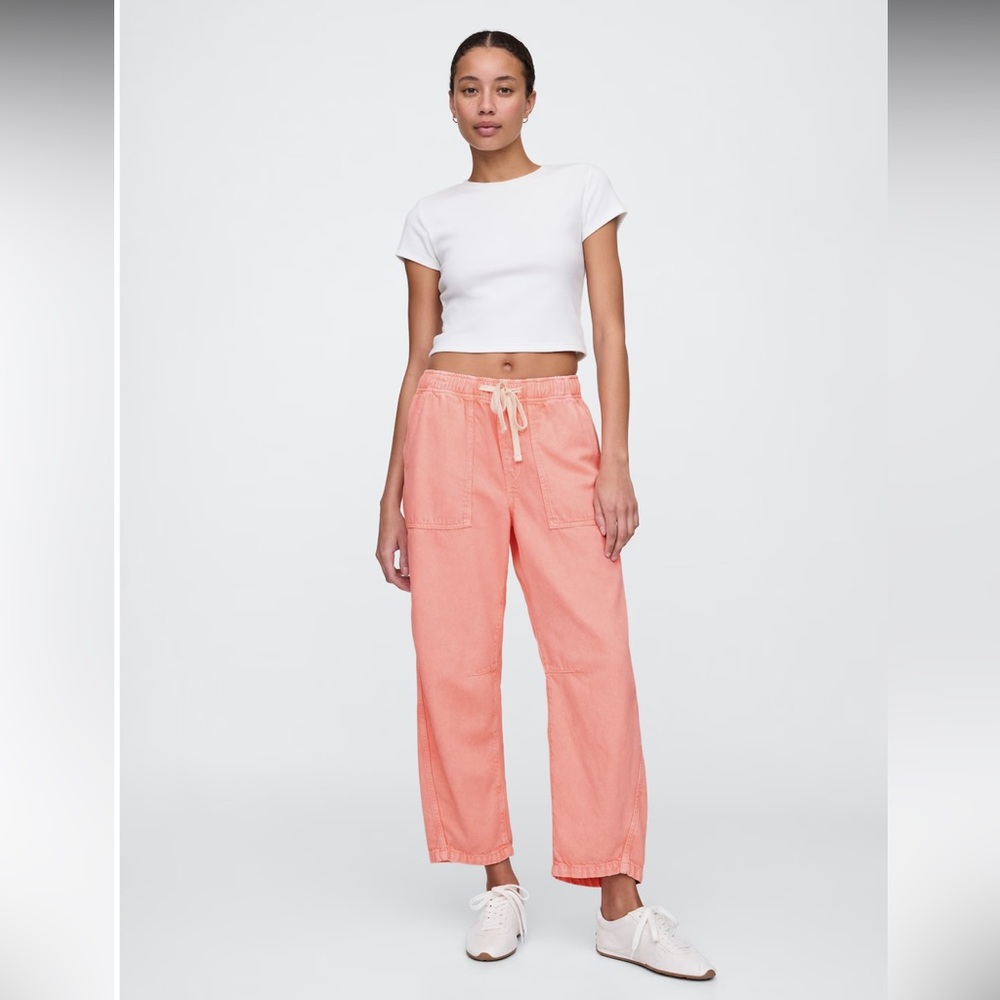 GAP Mid Rise SuperSoft Pull-On Barrel Jeans